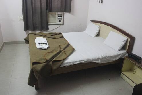 Hotel Satnam, Raipur 3